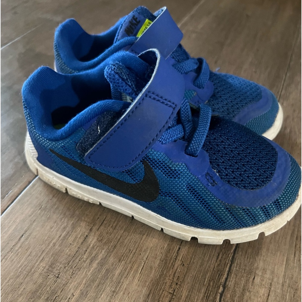 Nike toddler boy shoes size 8C